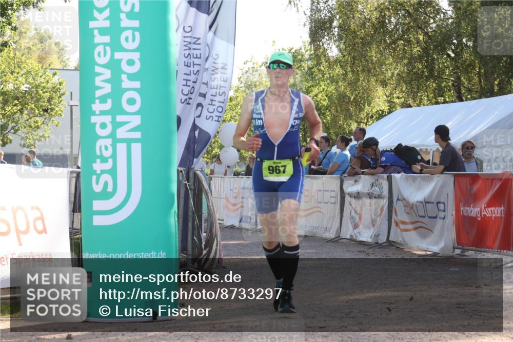 07.09.2025 - 19. Norderstedt Triathlon Luisa Fischer http://msf.ph/oto/8733297 07.09.2025 16:17:16 Ziel 444, 967 meine-sportfotos.de