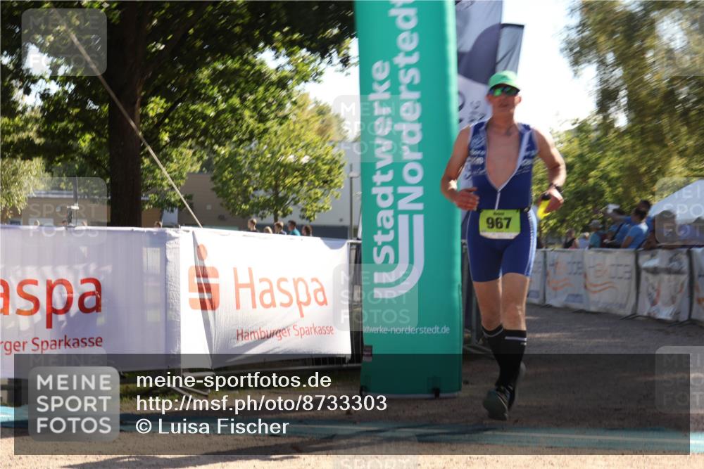 07.09.2025 - 19. Norderstedt Triathlon Luisa Fischer http://msf.ph/oto/8733303 07.09.2025 16:17:17 Ziel 444, 967 meine-sportfotos.de