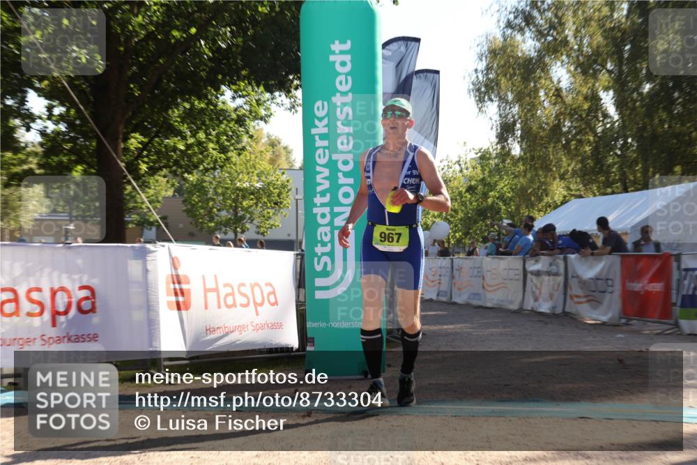 07.09.2025 - 19. Norderstedt Triathlon Luisa Fischer http://msf.ph/oto/8733304 07.09.2025 16:17:18 Ziel 444, 967 meine-sportfotos.de