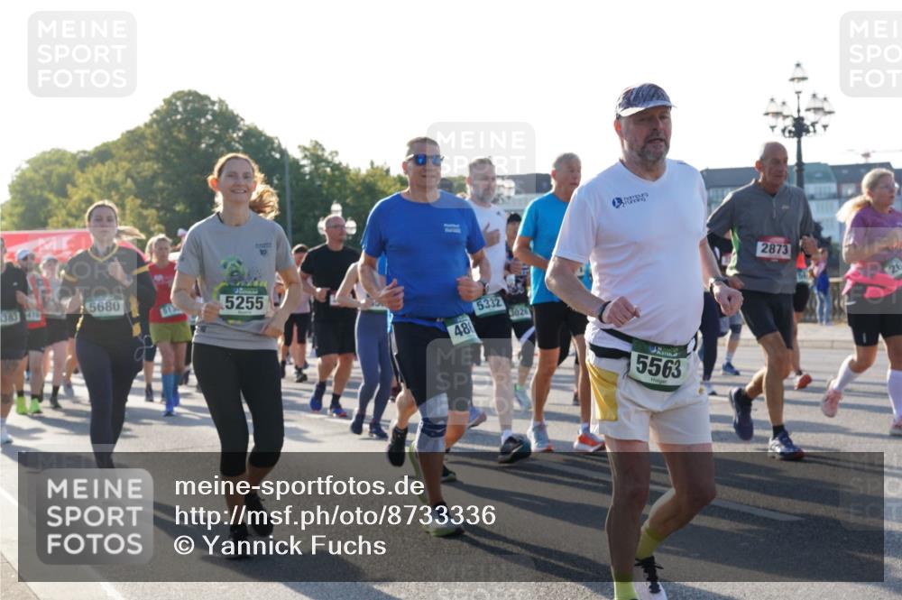07.09.2025 - BARMER Alsterlauf Yannick Fuchs http://msf.ph/oto/8733336 07.09.2025 09:06:49 Laufen 5680, 383, 414, 5255, 5332, 486, 3020, 5563, 2873, 26 meine-sportfotos.de
