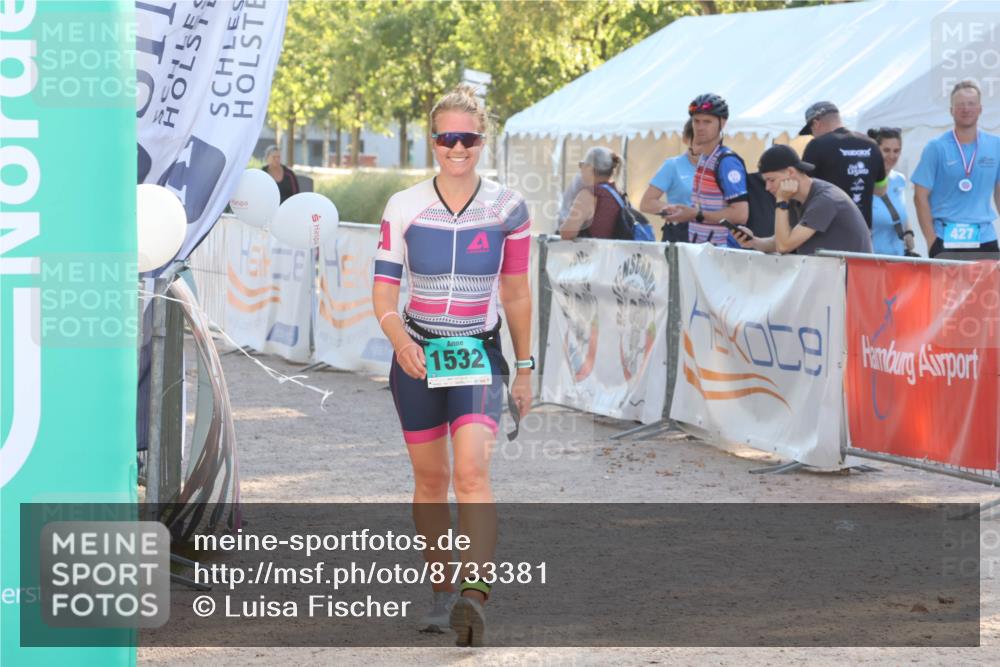 07.09.2025 - 19. Norderstedt Triathlon Luisa Fischer http://msf.ph/oto/8733381 07.09.2025 16:19:58 Ziel 1532 meine-sportfotos.de