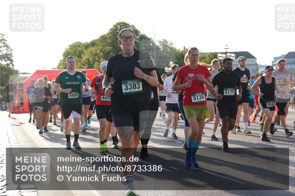 07.09.2025 - BARMER Alsterlauf Yannick Fuchs http://msf.ph/oto/8733386 07.09.2025 09:06:52 Laufen 4459, 3424, 3383, 4410, 5138, 5175, 652, 4152, 5547 meine-sportfotos.de