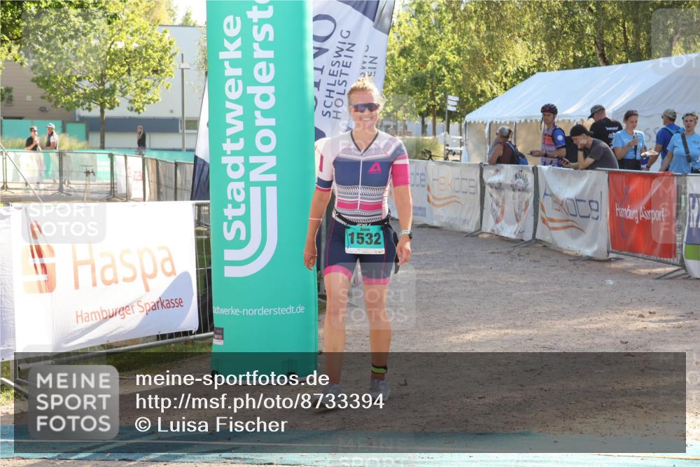 07.09.2025 - 19. Norderstedt Triathlon Luisa Fischer http://msf.ph/oto/8733394 07.09.2025 16:20:00 Ziel 1532 meine-sportfotos.de