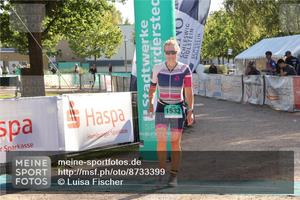 07.09.2025 - 19. Norderstedt Triathlon Luisa Fischer http://msf.ph/oto/8733399 07.09.2025 16:20:01 Ziel 1532 meine-sportfotos.de