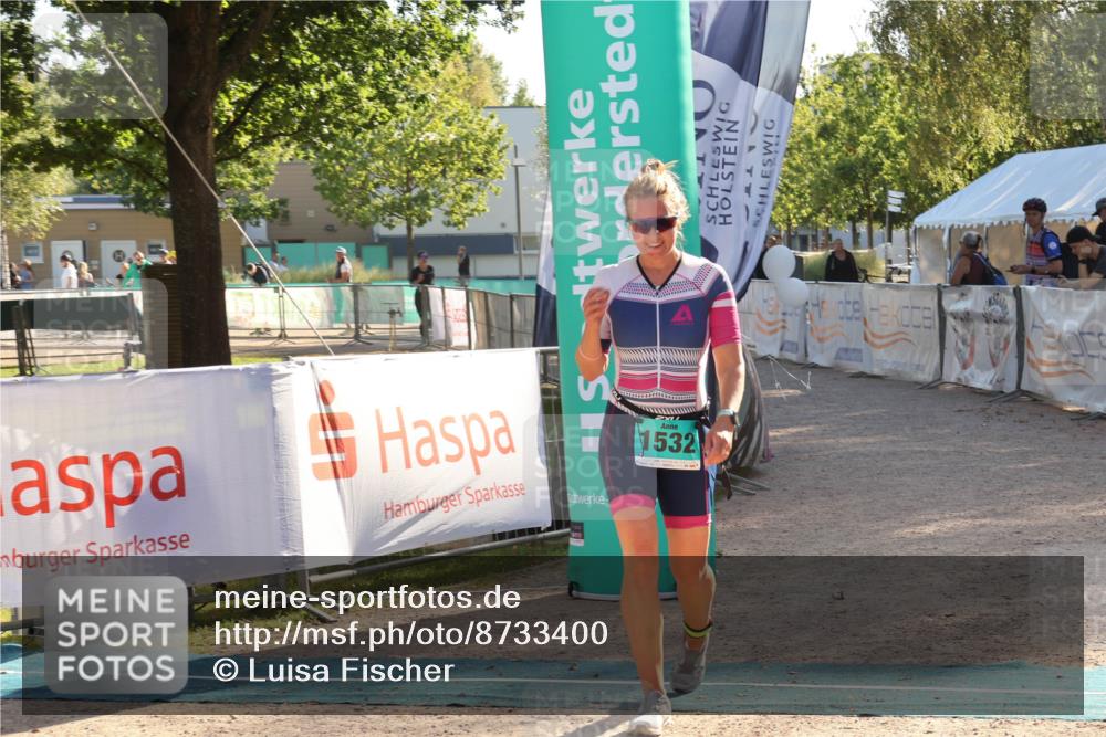 07.09.2025 - 19. Norderstedt Triathlon Luisa Fischer http://msf.ph/oto/8733400 07.09.2025 16:20:02 Ziel 1532 meine-sportfotos.de