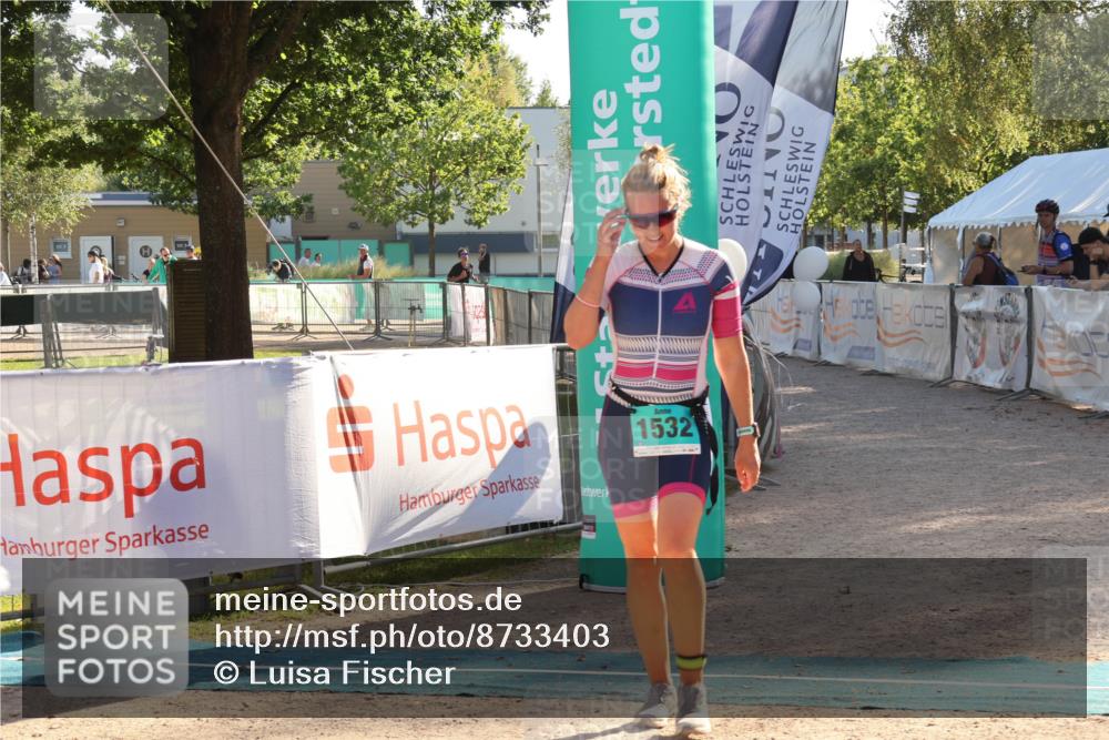 07.09.2025 - 19. Norderstedt Triathlon Luisa Fischer http://msf.ph/oto/8733403 07.09.2025 16:20:02 Ziel 1532 meine-sportfotos.de