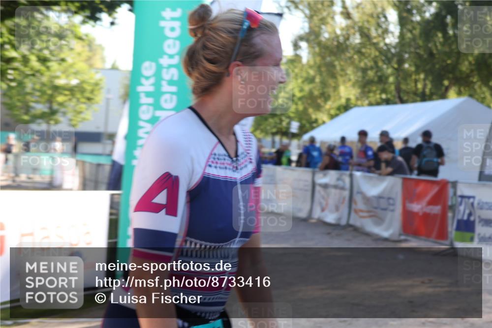 07.09.2025 - 19. Norderstedt Triathlon Luisa Fischer http://msf.ph/oto/8733416 07.09.2025 16:20:06 Ziel 1532 meine-sportfotos.de