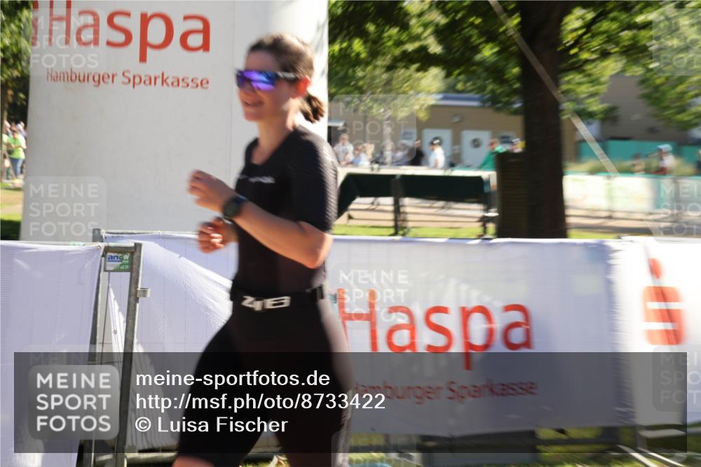 07.09.2025 - 19. Norderstedt Triathlon Luisa Fischer http://msf.ph/oto/8733422 07.09.2025 16:20:14 Ziel 450, 1414 meine-sportfotos.de