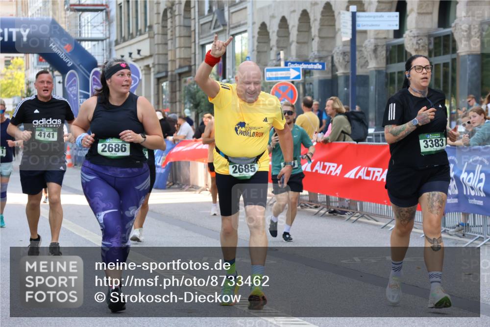 07.09.2025 - BARMER Alsterlauf Strokosch-Dieckow http://msf.ph/oto/8733462 07.09.2025 10:21:00 Ziel 2090, 2241, 3189, 3354, 3355, 3965, 3994, 4167, 4316, 5224, 5233, 5623, 5625, 5916 meine-sportfotos.de