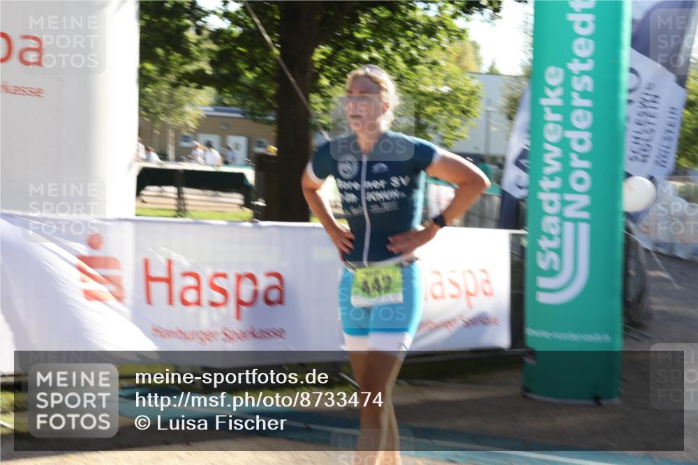 07.09.2025 - 19. Norderstedt Triathlon Luisa Fischer http://msf.ph/oto/8733474 07.09.2025 16:21:39 Ziel 379, 442 meine-sportfotos.de