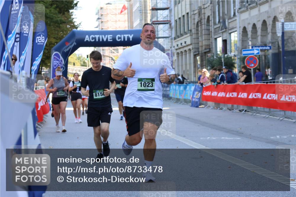 07.09.2025 - BARMER Alsterlauf Strokosch-Dieckow http://msf.ph/oto/8733478 07.09.2025 11:46:26 Ziel 1169, 1170 meine-sportfotos.de