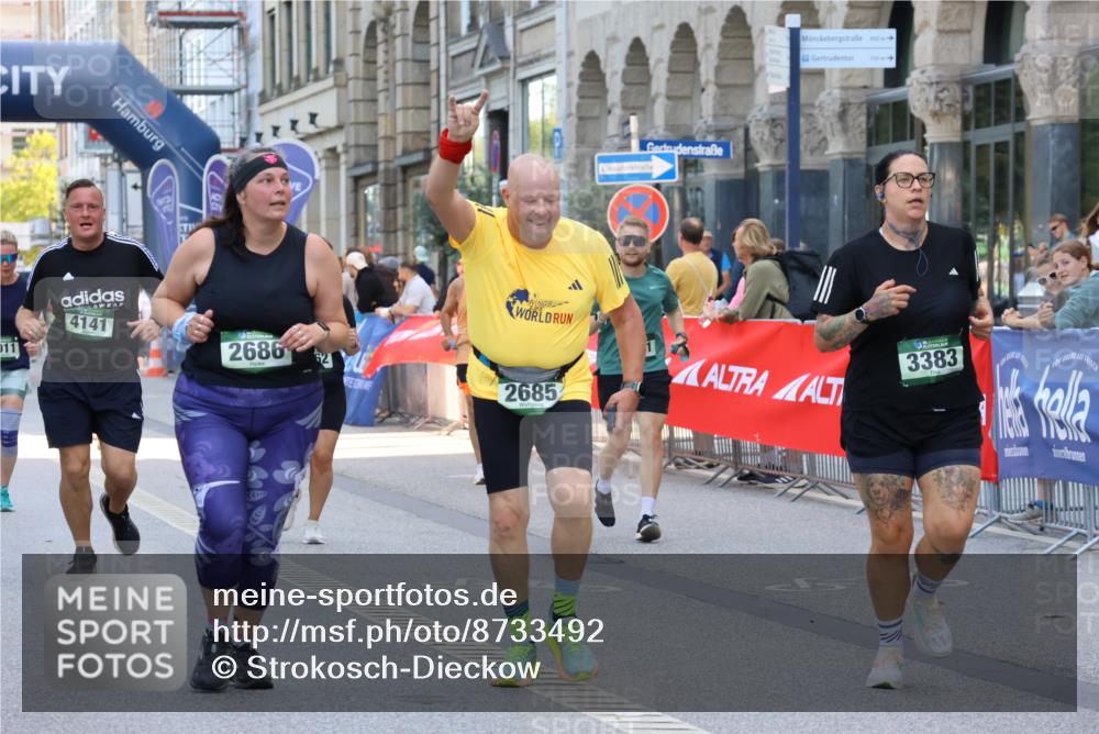 07.09.2025 - BARMER Alsterlauf Strokosch-Dieckow http://msf.ph/oto/8733492 07.09.2025 10:20:59 Ziel 2090, 2241, 3354, 3355, 3994, 4316, 5224, 5233, 5623, 5625, 5916 meine-sportfotos.de