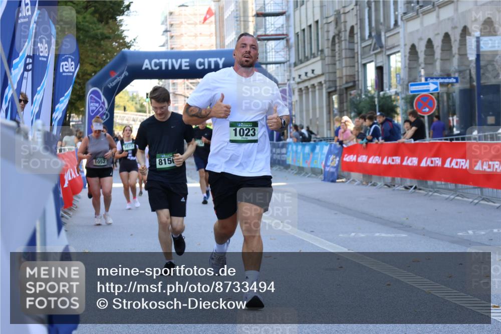 07.09.2025 - BARMER Alsterlauf Strokosch-Dieckow http://msf.ph/oto/8733494 07.09.2025 11:46:26 Ziel 1169, 1170 meine-sportfotos.de