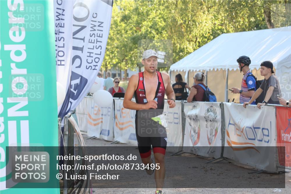 07.09.2025 - 19. Norderstedt Triathlon Luisa Fischer http://msf.ph/oto/8733495 07.09.2025 16:21:55 Ziel 504 meine-sportfotos.de