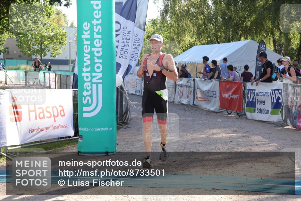 07.09.2025 - 19. Norderstedt Triathlon Luisa Fischer http://msf.ph/oto/8733501 07.09.2025 16:21:57 Ziel 504, 541 meine-sportfotos.de
