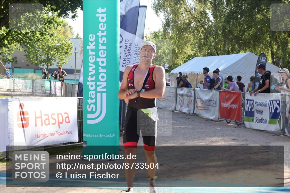 07.09.2025 - 19. Norderstedt Triathlon Luisa Fischer http://msf.ph/oto/8733504 07.09.2025 16:21:57 Ziel 504, 541 meine-sportfotos.de