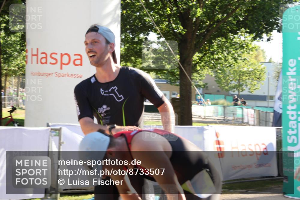 07.09.2025 - 19. Norderstedt Triathlon Luisa Fischer http://msf.ph/oto/8733507 07.09.2025 16:22:04 Ziel 504, 522, 541 meine-sportfotos.de