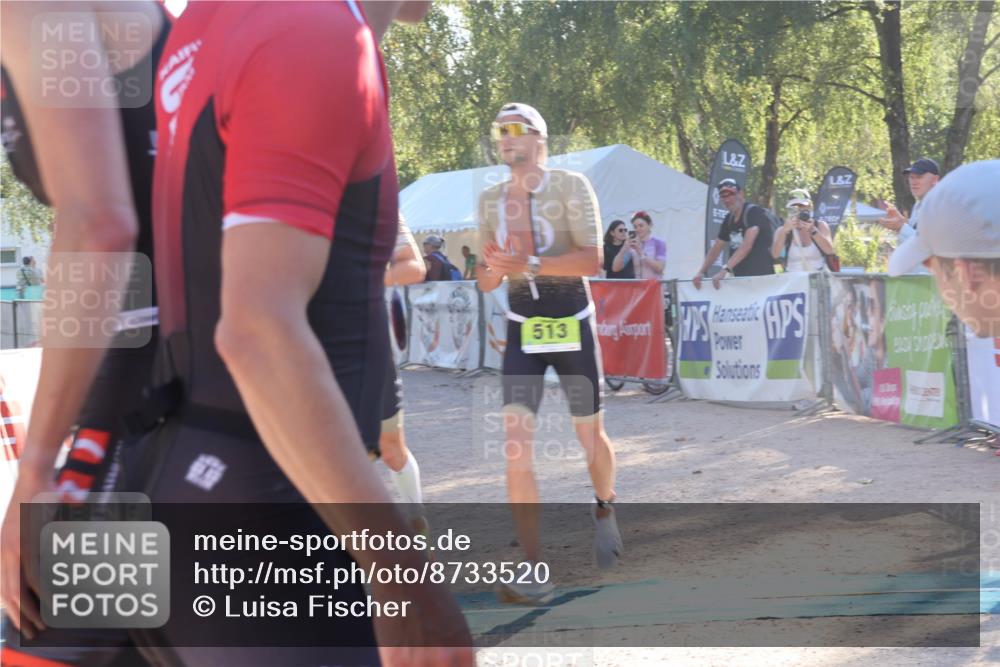 07.09.2025 - 19. Norderstedt Triathlon Luisa Fischer http://msf.ph/oto/8733520 07.09.2025 16:22:25 Ziel 513, 517 meine-sportfotos.de