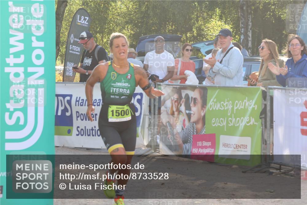07.09.2025 - 19. Norderstedt Triathlon Luisa Fischer http://msf.ph/oto/8733528 07.09.2025 16:22:58 Ziel 1500 meine-sportfotos.de