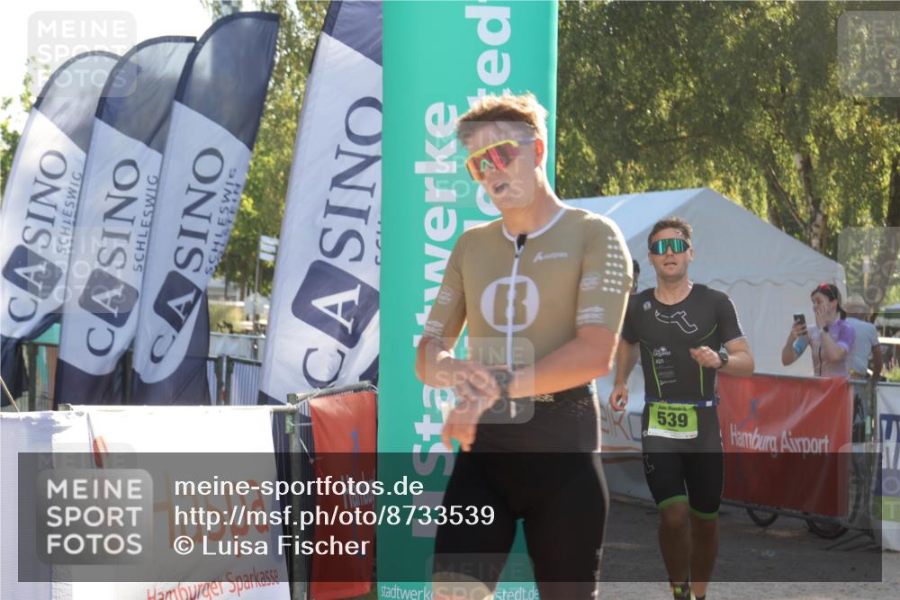 07.09.2025 - 19. Norderstedt Triathlon Luisa Fischer http://msf.ph/oto/8733539 07.09.2025 16:23:05 Ziel 508, 539, 1500 meine-sportfotos.de