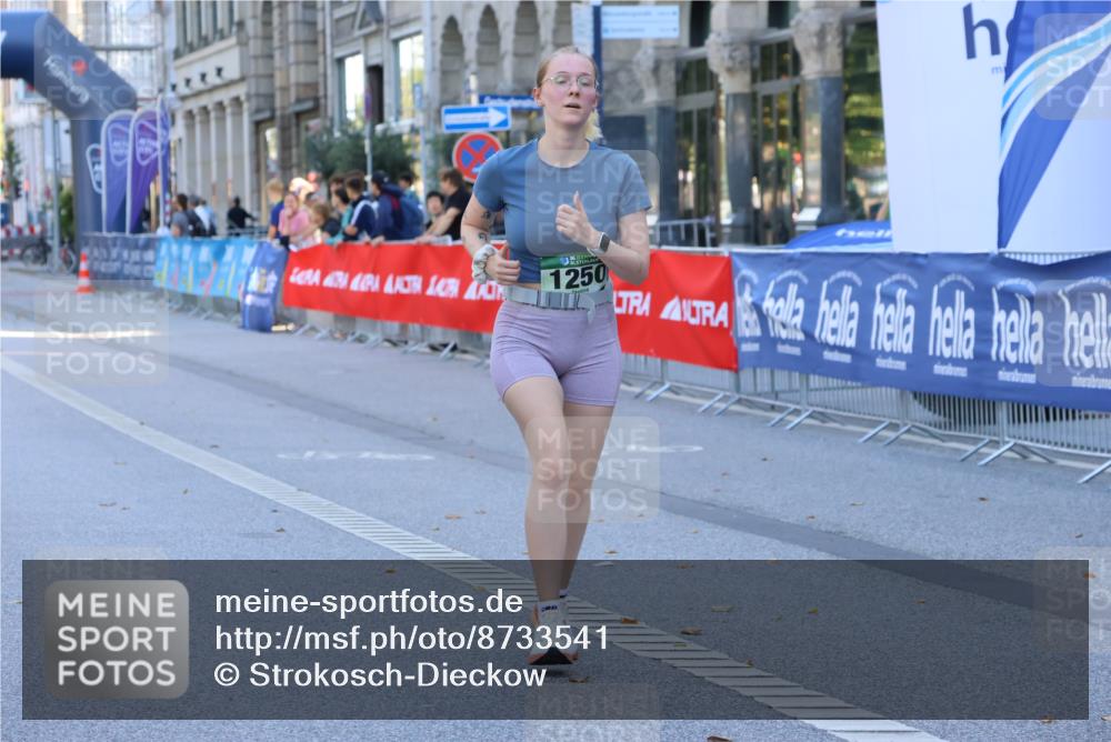 07.09.2025 - BARMER Alsterlauf Strokosch-Dieckow http://msf.ph/oto/8733541 07.09.2025 11:46:24 Ziel 1169, 1170, 1208 meine-sportfotos.de