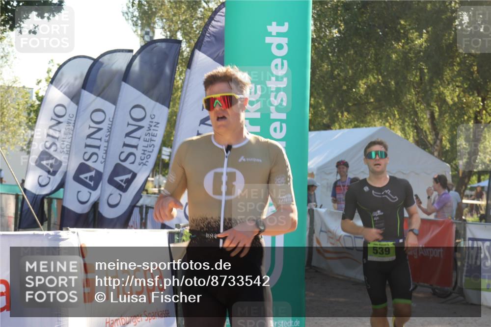 07.09.2025 - 19. Norderstedt Triathlon Luisa Fischer http://msf.ph/oto/8733542 07.09.2025 16:23:06 Ziel 508, 539 meine-sportfotos.de