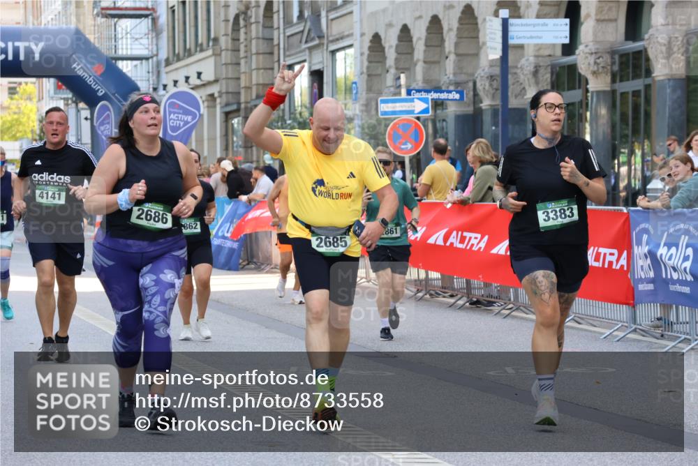 07.09.2025 - BARMER Alsterlauf Strokosch-Dieckow http://msf.ph/oto/8733558 07.09.2025 10:20:59 Ziel 2090, 2241, 3354, 3355, 3994, 4316, 5224, 5233, 5623, 5625, 5916 meine-sportfotos.de