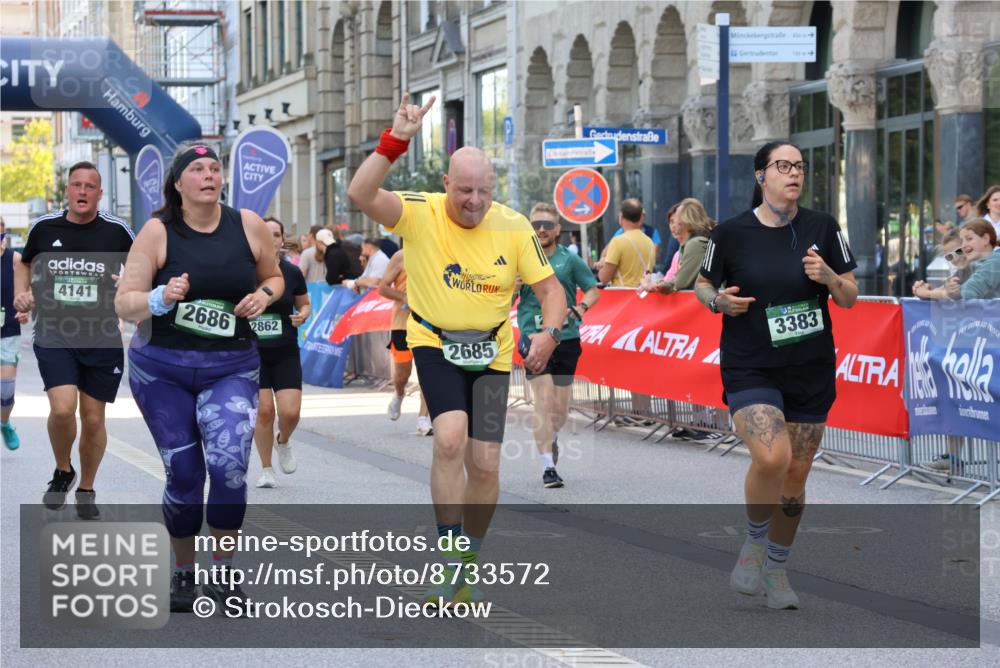 07.09.2025 - BARMER Alsterlauf Strokosch-Dieckow http://msf.ph/oto/8733572 07.09.2025 10:20:59 Ziel 2090, 2241, 3354, 3355, 3994, 4316, 5224, 5233, 5623, 5625, 5916 meine-sportfotos.de