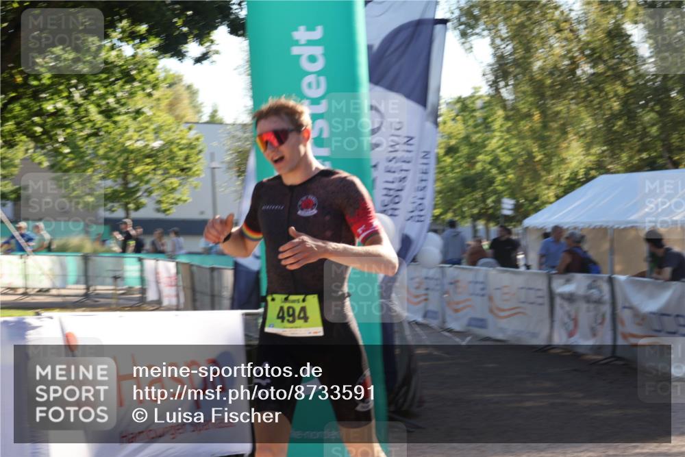 07.09.2025 - 19. Norderstedt Triathlon Luisa Fischer http://msf.ph/oto/8733591 07.09.2025 16:23:49 Ziel 494, 538 meine-sportfotos.de