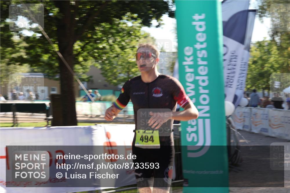 07.09.2025 - 19. Norderstedt Triathlon Luisa Fischer http://msf.ph/oto/8733593 07.09.2025 16:23:49 Ziel 494, 538 meine-sportfotos.de