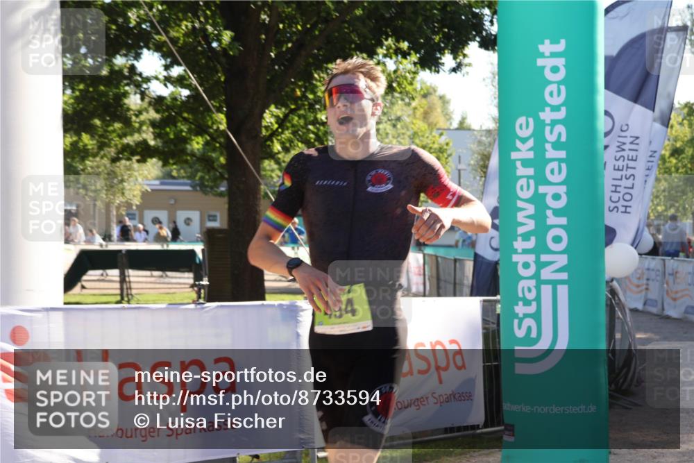 07.09.2025 - 19. Norderstedt Triathlon Luisa Fischer http://msf.ph/oto/8733594 07.09.2025 16:23:49 Ziel 494, 538 meine-sportfotos.de