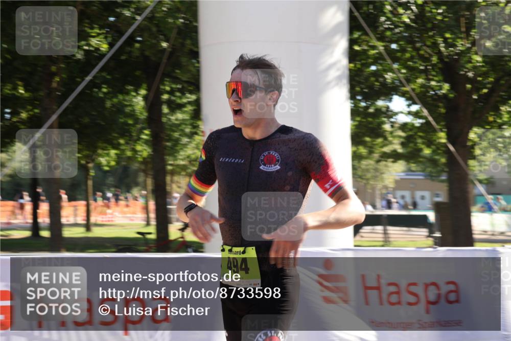 07.09.2025 - 19. Norderstedt Triathlon Luisa Fischer http://msf.ph/oto/8733598 07.09.2025 16:23:50 Ziel 494, 538 meine-sportfotos.de