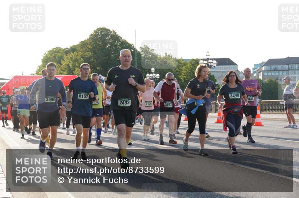 07.09.2025 - BARMER Alsterlauf Yannick Fuchs http://msf.ph/oto/8733599 07.09.2025 09:07:06 Laufen 2249, 8157, 3248, 3998, 831, 2493, 3139, 3672 meine-sportfotos.de
