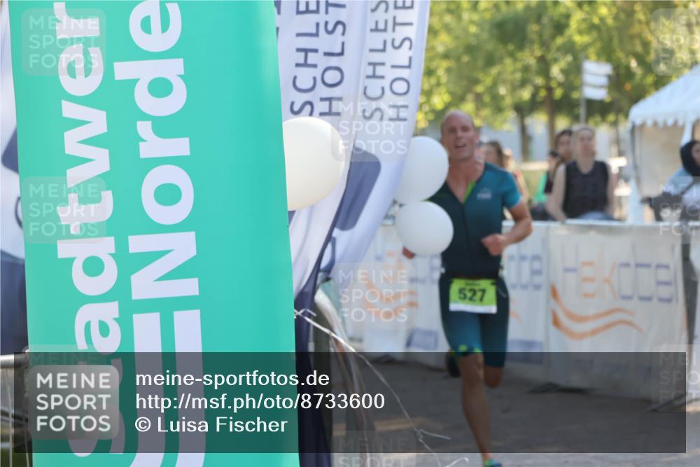 07.09.2025 - 19. Norderstedt Triathlon Luisa Fischer http://msf.ph/oto/8733600 07.09.2025 16:24:03 Ziel 527 meine-sportfotos.de