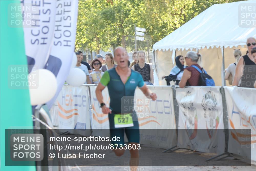 07.09.2025 - 19. Norderstedt Triathlon Luisa Fischer http://msf.ph/oto/8733603 07.09.2025 16:24:03 Ziel 527 meine-sportfotos.de