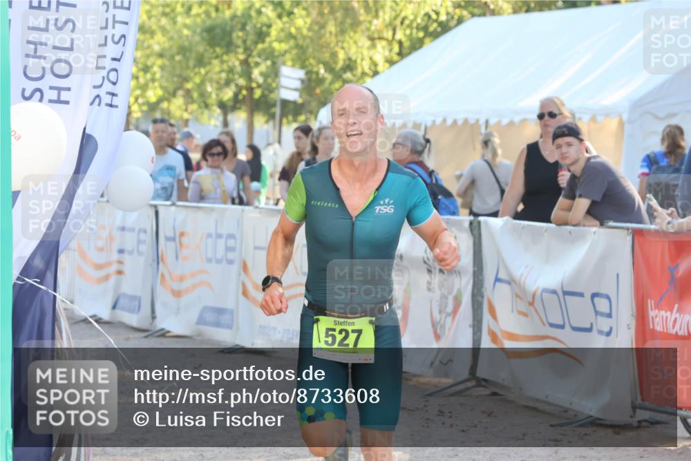 07.09.2025 - 19. Norderstedt Triathlon Luisa Fischer http://msf.ph/oto/8733608 07.09.2025 16:24:05 Ziel 527 meine-sportfotos.de