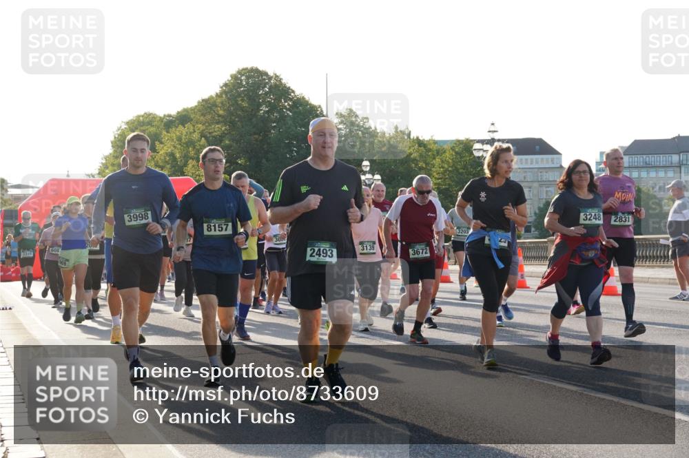07.09.2025 - BARMER Alsterlauf Yannick Fuchs http://msf.ph/oto/8733609 07.09.2025 09:07:06 Laufen 2249, 608, 3998, 8157, 3000, 3203, 2493, 3139, 3672, 3248, 2831 meine-sportfotos.de