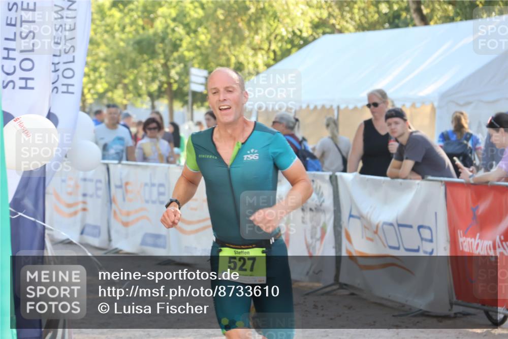 07.09.2025 - 19. Norderstedt Triathlon Luisa Fischer http://msf.ph/oto/8733610 07.09.2025 16:24:05 Ziel 527 meine-sportfotos.de