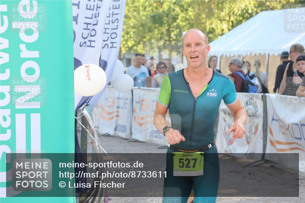 07.09.2025 - 19. Norderstedt Triathlon Luisa Fischer http://msf.ph/oto/8733611 07.09.2025 16:24:05 Ziel 527 meine-sportfotos.de