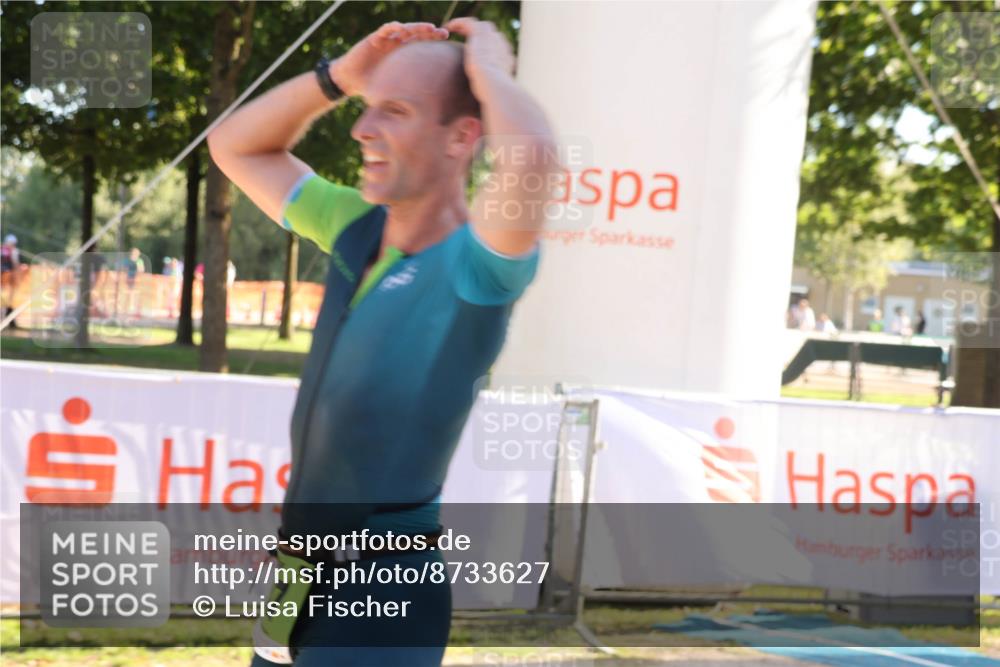 07.09.2025 - 19. Norderstedt Triathlon Luisa Fischer http://msf.ph/oto/8733627 07.09.2025 16:24:08 Ziel 527 meine-sportfotos.de