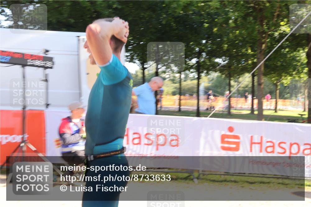 07.09.2025 - 19. Norderstedt Triathlon Luisa Fischer http://msf.ph/oto/8733633 07.09.2025 16:24:10 Ziel 527 meine-sportfotos.de