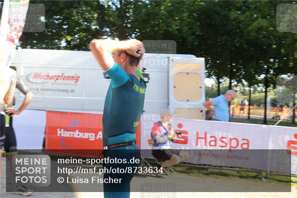 07.09.2025 - 19. Norderstedt Triathlon Luisa Fischer http://msf.ph/oto/8733634 07.09.2025 16:24:10 Ziel 527 meine-sportfotos.de