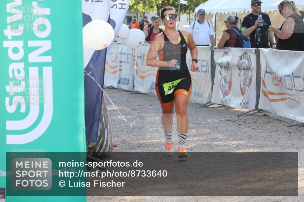 07.09.2025 - 19. Norderstedt Triathlon Luisa Fischer http://msf.ph/oto/8733640 07.09.2025 16:24:38 Ziel 460 meine-sportfotos.de