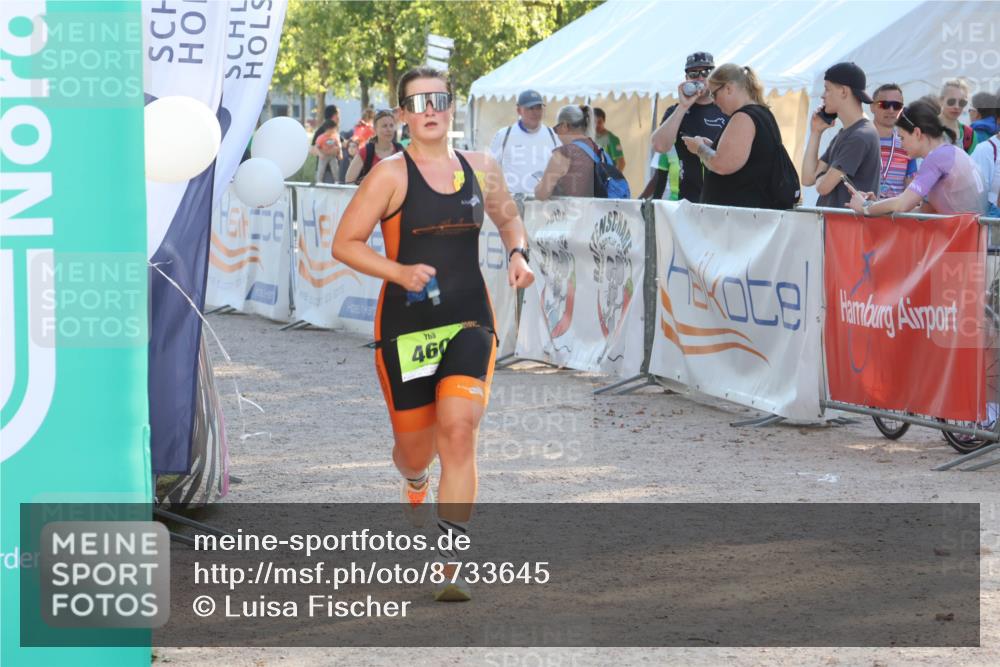 07.09.2025 - 19. Norderstedt Triathlon Luisa Fischer http://msf.ph/oto/8733645 07.09.2025 16:24:39 Ziel 460 meine-sportfotos.de