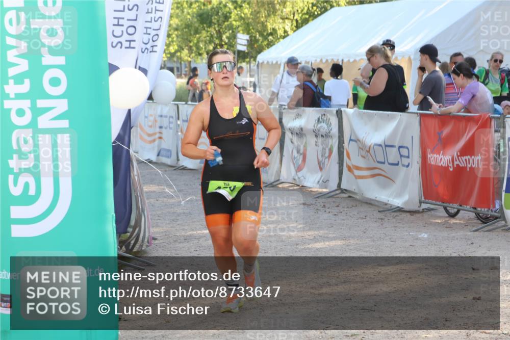 07.09.2025 - 19. Norderstedt Triathlon Luisa Fischer http://msf.ph/oto/8733647 07.09.2025 16:24:40 Ziel 460 meine-sportfotos.de