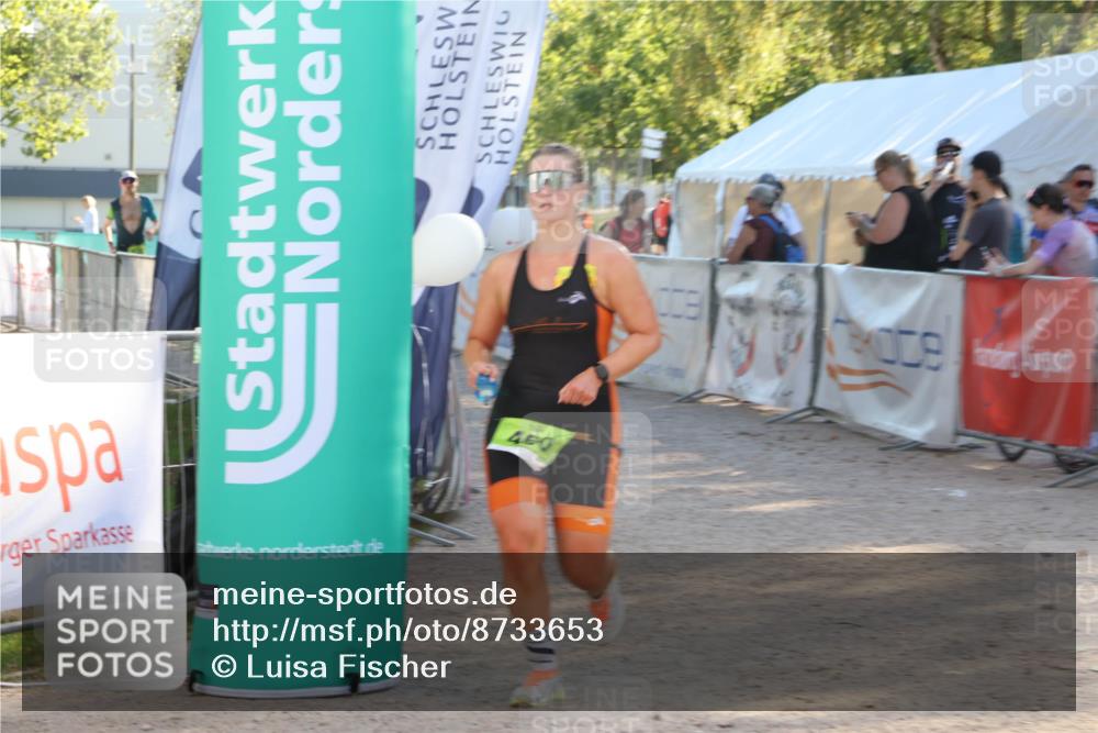 07.09.2025 - 19. Norderstedt Triathlon Luisa Fischer http://msf.ph/oto/8733653 07.09.2025 16:24:40 Ziel 460 meine-sportfotos.de