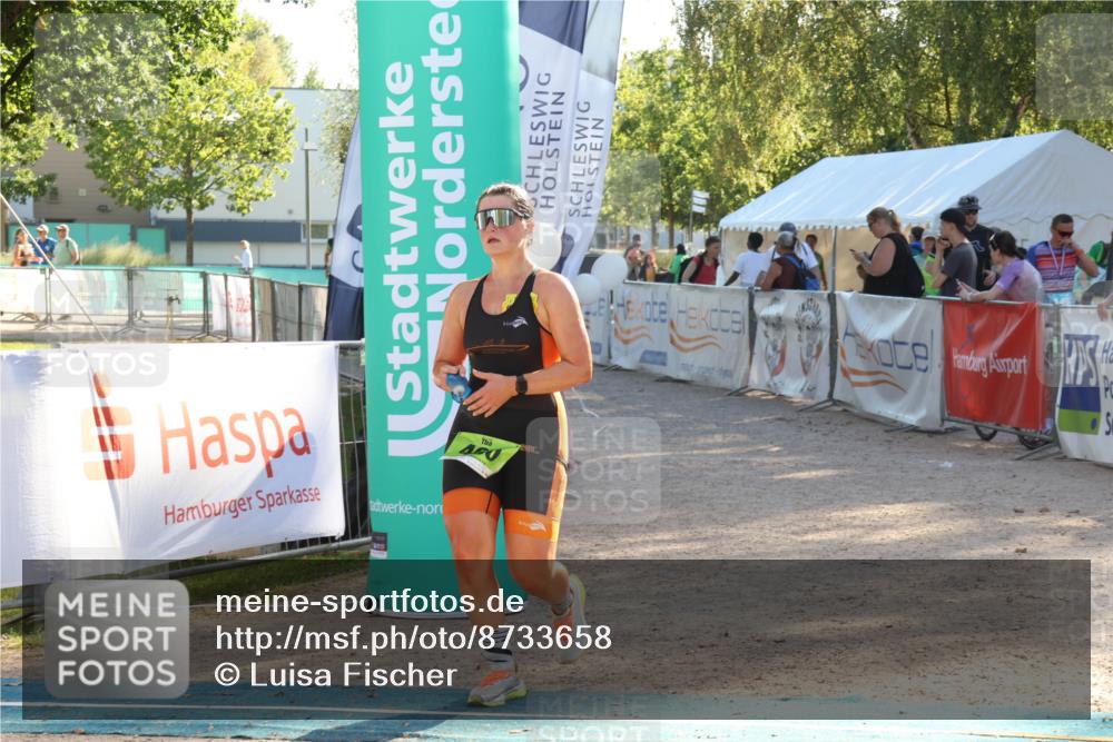07.09.2025 - 19. Norderstedt Triathlon Luisa Fischer http://msf.ph/oto/8733658 07.09.2025 16:24:41 Ziel 460 meine-sportfotos.de