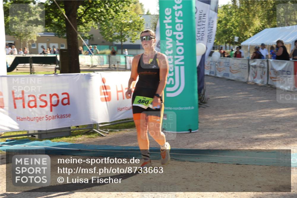 07.09.2025 - 19. Norderstedt Triathlon Luisa Fischer http://msf.ph/oto/8733663 07.09.2025 16:24:42 Ziel 460 meine-sportfotos.de
