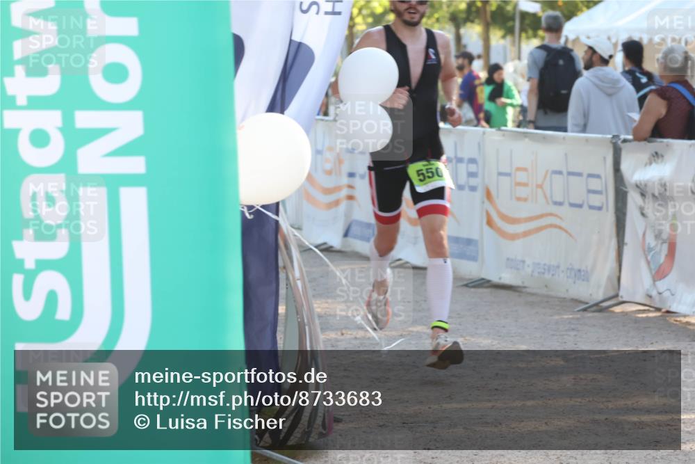 07.09.2025 - 19. Norderstedt Triathlon Luisa Fischer http://msf.ph/oto/8733683 07.09.2025 16:24:58 Ziel 457, 550 meine-sportfotos.de