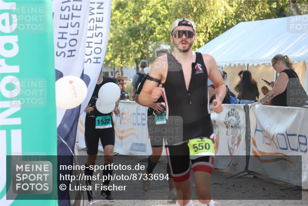 07.09.2025 - 19. Norderstedt Triathlon Luisa Fischer http://msf.ph/oto/8733694 07.09.2025 16:25:00 Ziel 550, 1512, 1522 meine-sportfotos.de